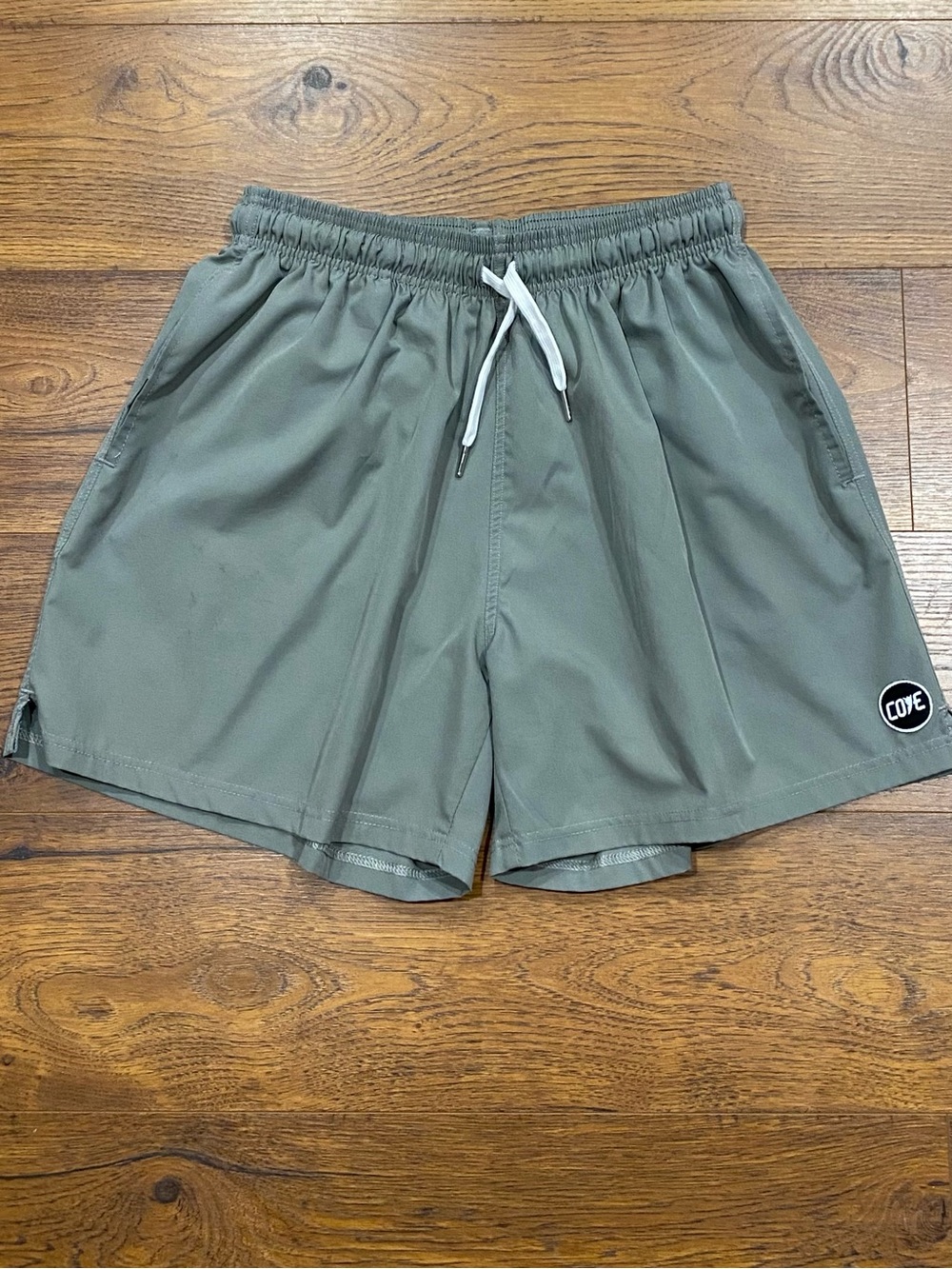 Cove Men's Green-Gray Athletic Shorts   Size 38 - Picture 3 of 10
